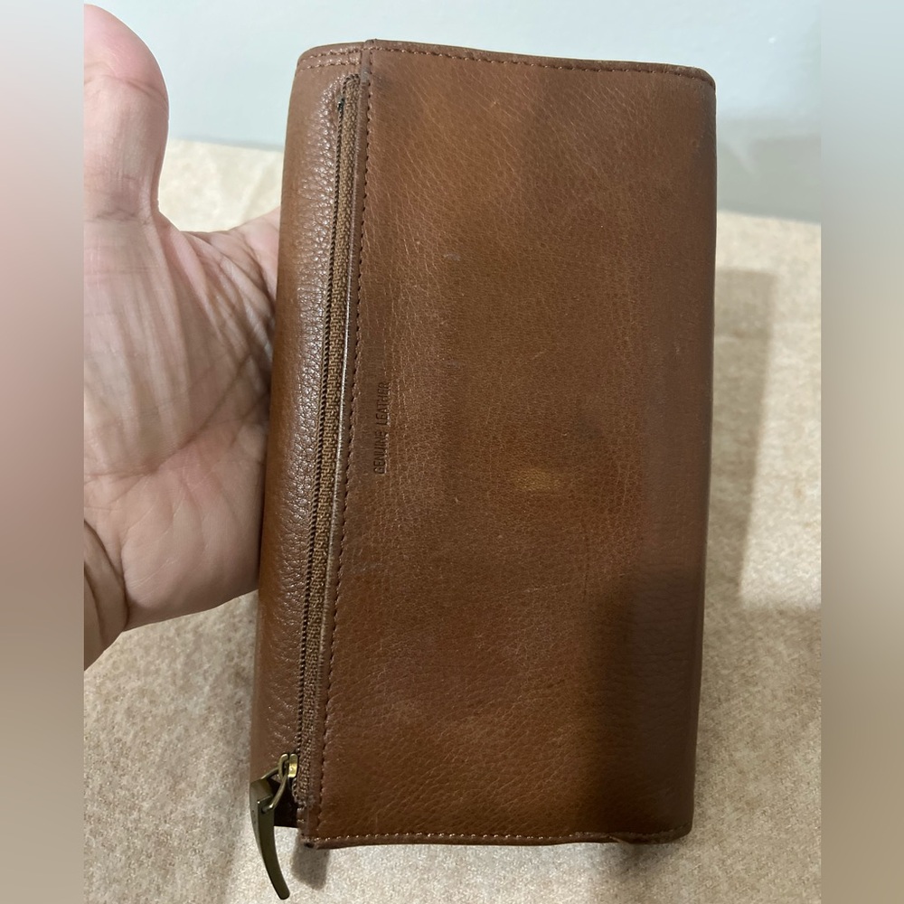 Euc Fossil Leather Wallet With A Removable Checkb… - image 2